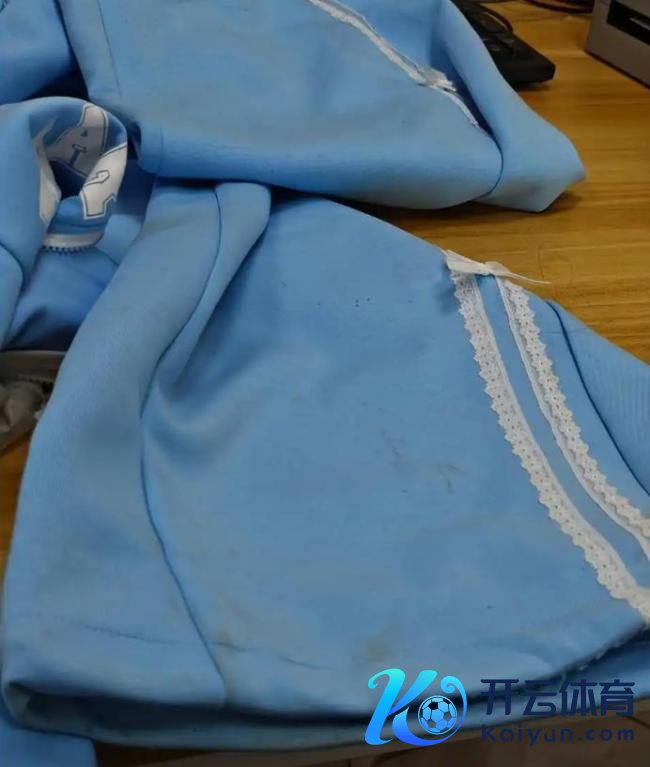 上演服遭集体退货谁该负责 七天荒谬由退货争议